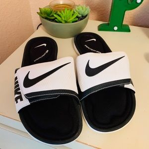 MENS Nike Slides